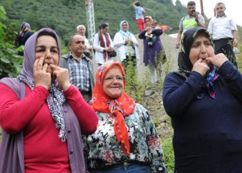 ചൂളംവിളി മുഴങ്ങുന്ന ഗ്രാമങ്ങള്‍
