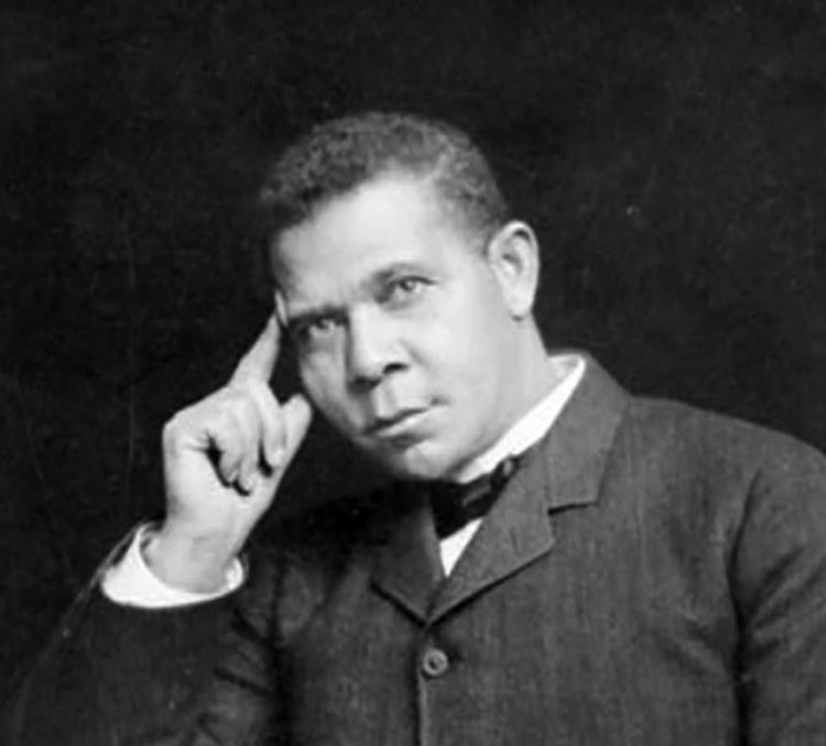 ബുക്കർ ടി വാഷിംഗ്ടണ്; അപ് ഫ്രം സ്ലേവറി