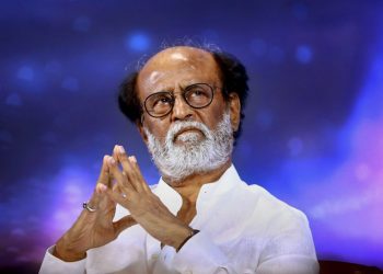 രജനി, സമ്മര്‍ദ്ദത്തില്‍ ഉലഞ്ഞ ആത്മീയ രാഷ്ട്രീയം