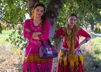 വംശീയതയുടെ നാടോടി ഇരകള്‍