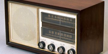 തലമുറകളുടെ തരംഗമായി മാര്‍ക്കോണിയും ആ ശബ്‌ദവീചികളും