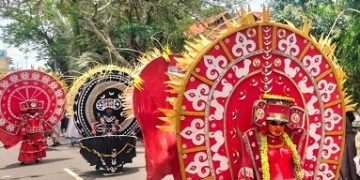 വർണ്ണാഭമായി അത്തച്ചമയം