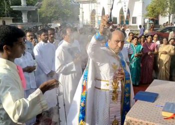 നവീകരിച്ച ലൂര്‍ദ് ഗ്രോട്ടോയുടെ വെഞ്ചരിപ്പ് നടന്നു