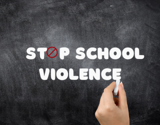 സ്കൂൾ പരിസരത്ത് വിദ്യാർത്ഥി സംഘട്ടനം