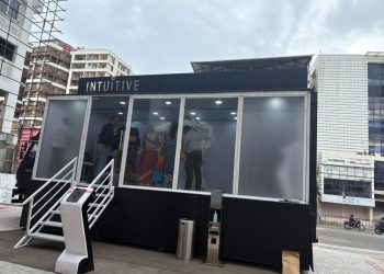 സർജിക്കൽ റോബോട്ടിക് സിസ്റ്റം പ്രദർശനം മെഡിക്കൽ ട്രസ്റ്റിൽ